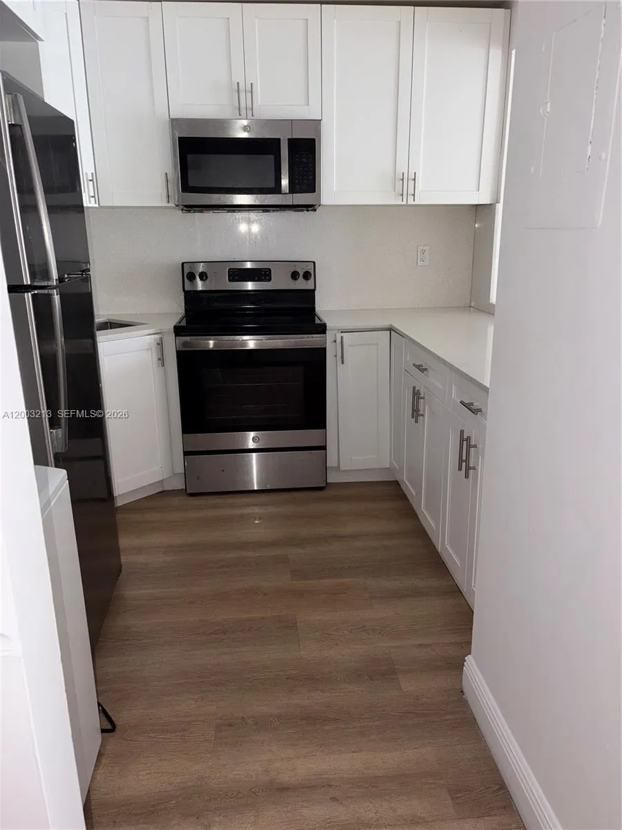 401 NW 72nd Ave # D, Miami FL 33126
