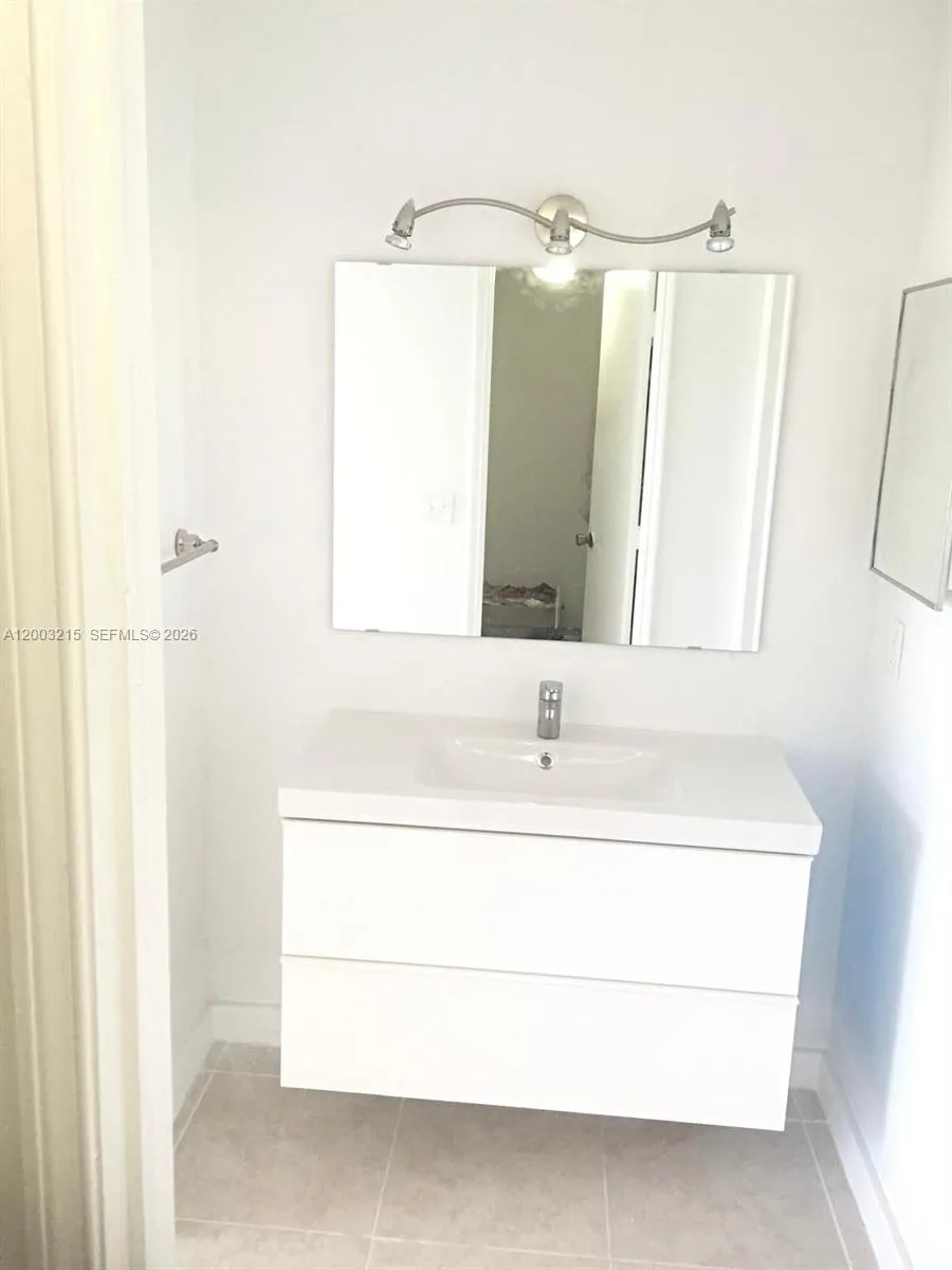 9431 Live Oak Pl # 408, Davie FL 33324