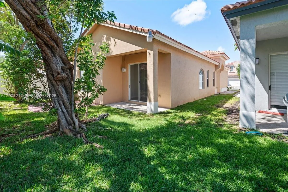 3954 NE 13th Dr, Homestead FL 33033