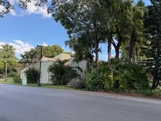 3877 Estepona Ave, Doral FL 33178