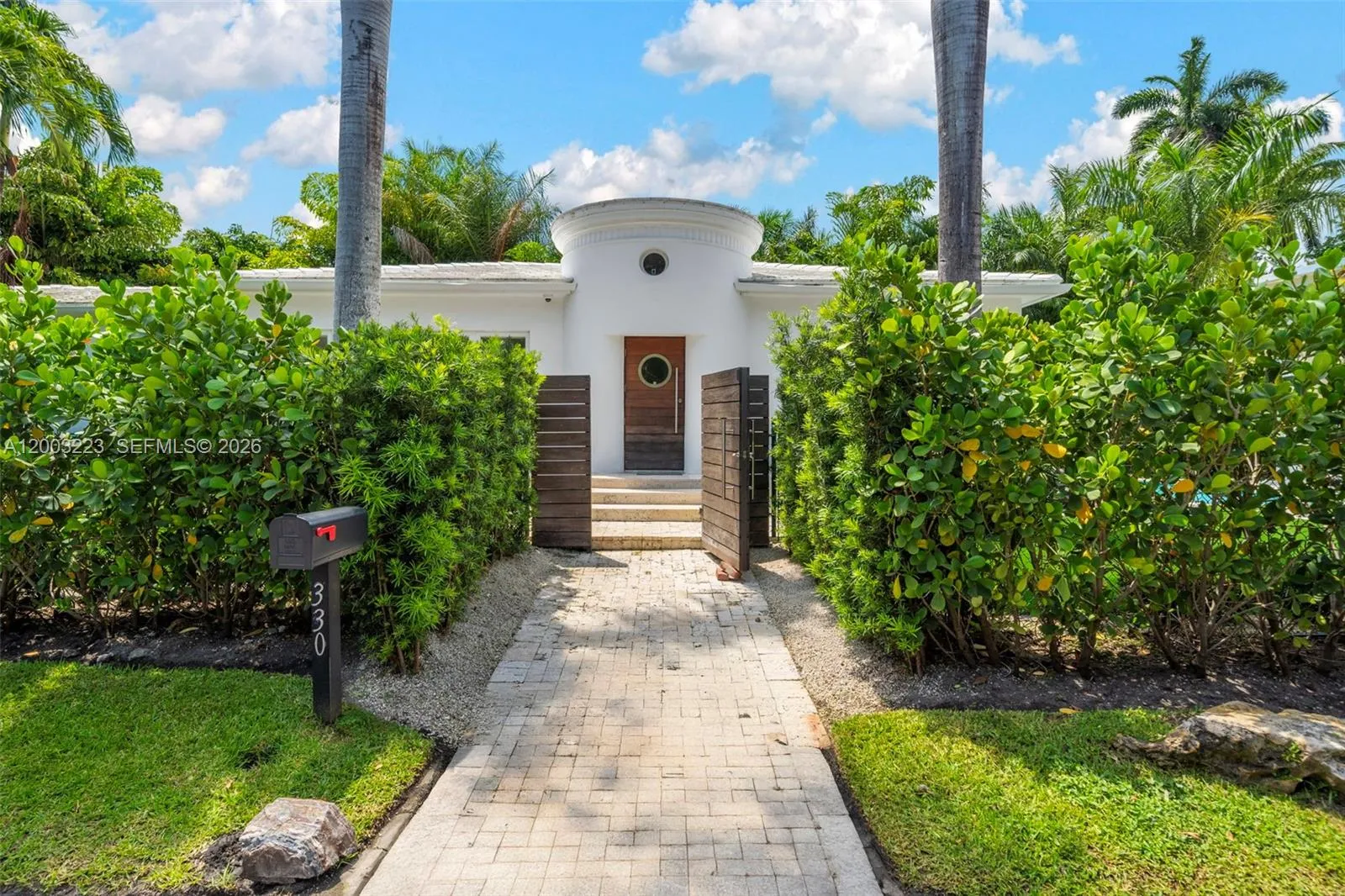 330 E San Marino Dr, Miami Beach FL 33139