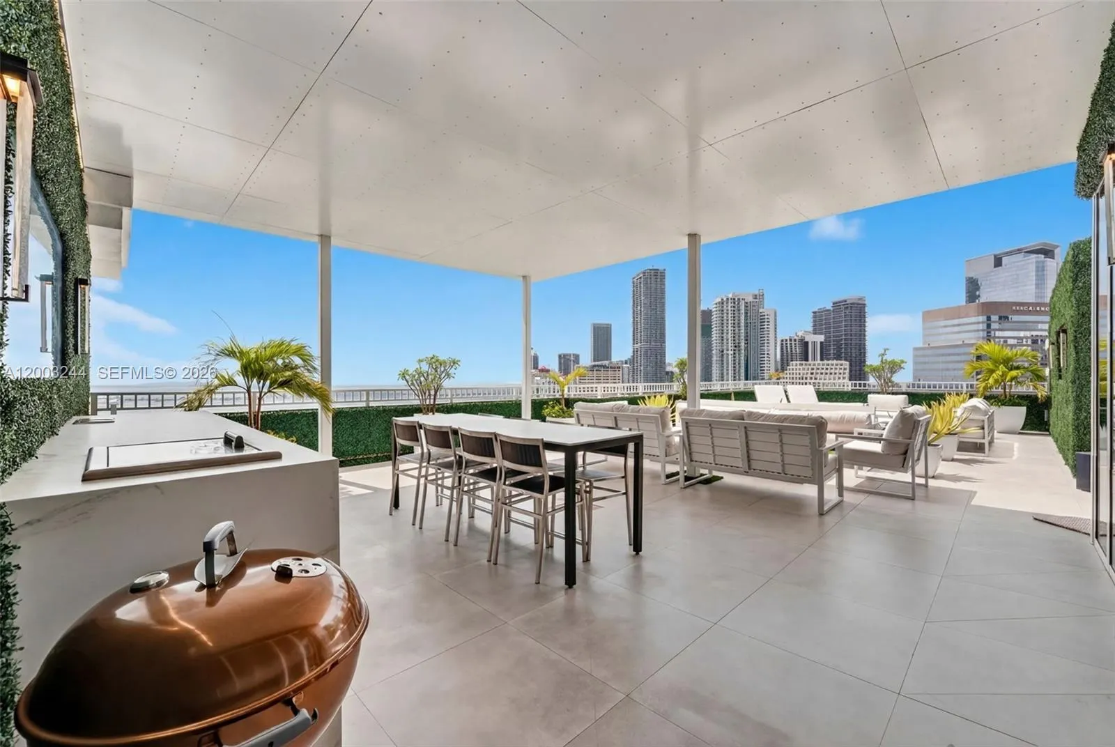3 bedroom 3 bath for sale at 801 Brickell Key Blvd, Miami FL 33131
