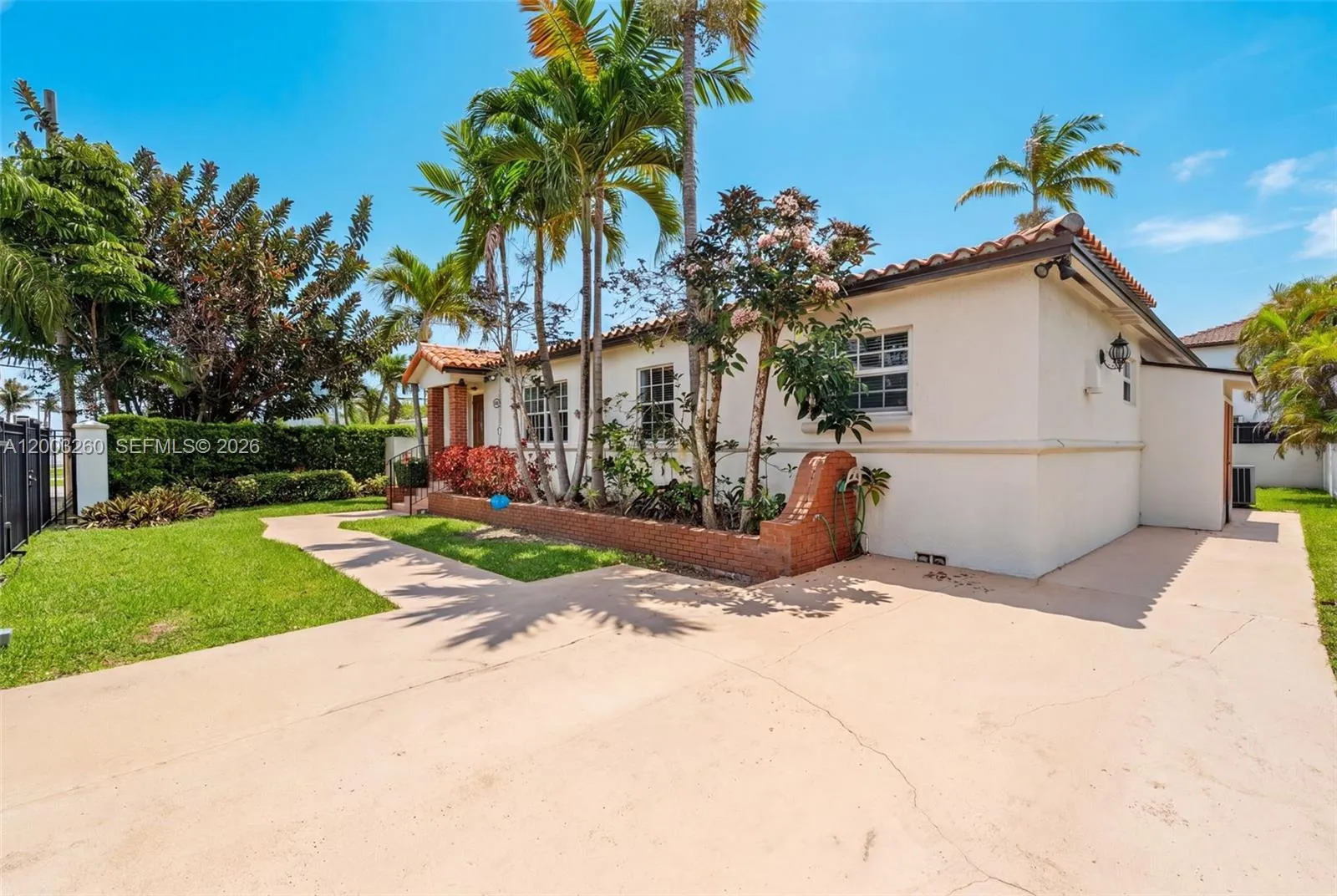 9000 SW 40th Ter, Miami FL 33165