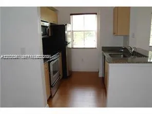 2586 Centergate Dr # 207, Miramar FL 33025