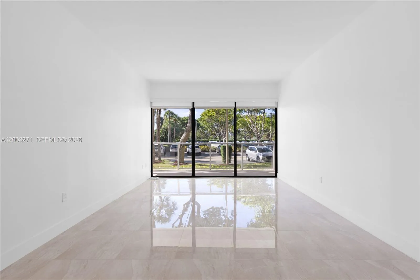 3731 N Country Club Dr # 124, Aventura FL 33180