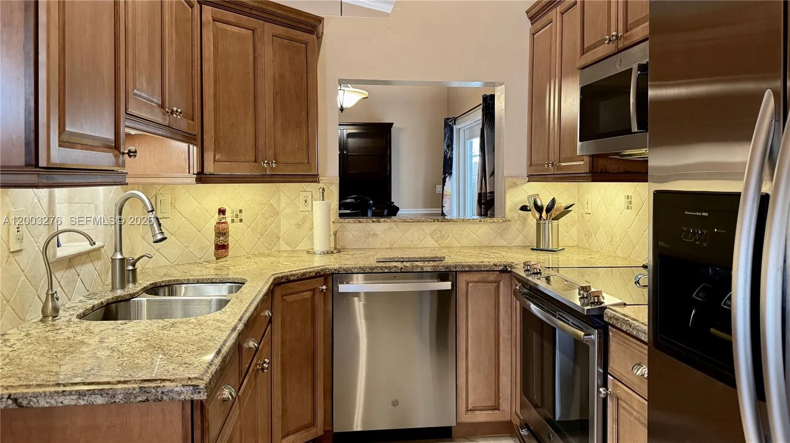 14638 SW 128th Ct Rd, Miami FL 33186