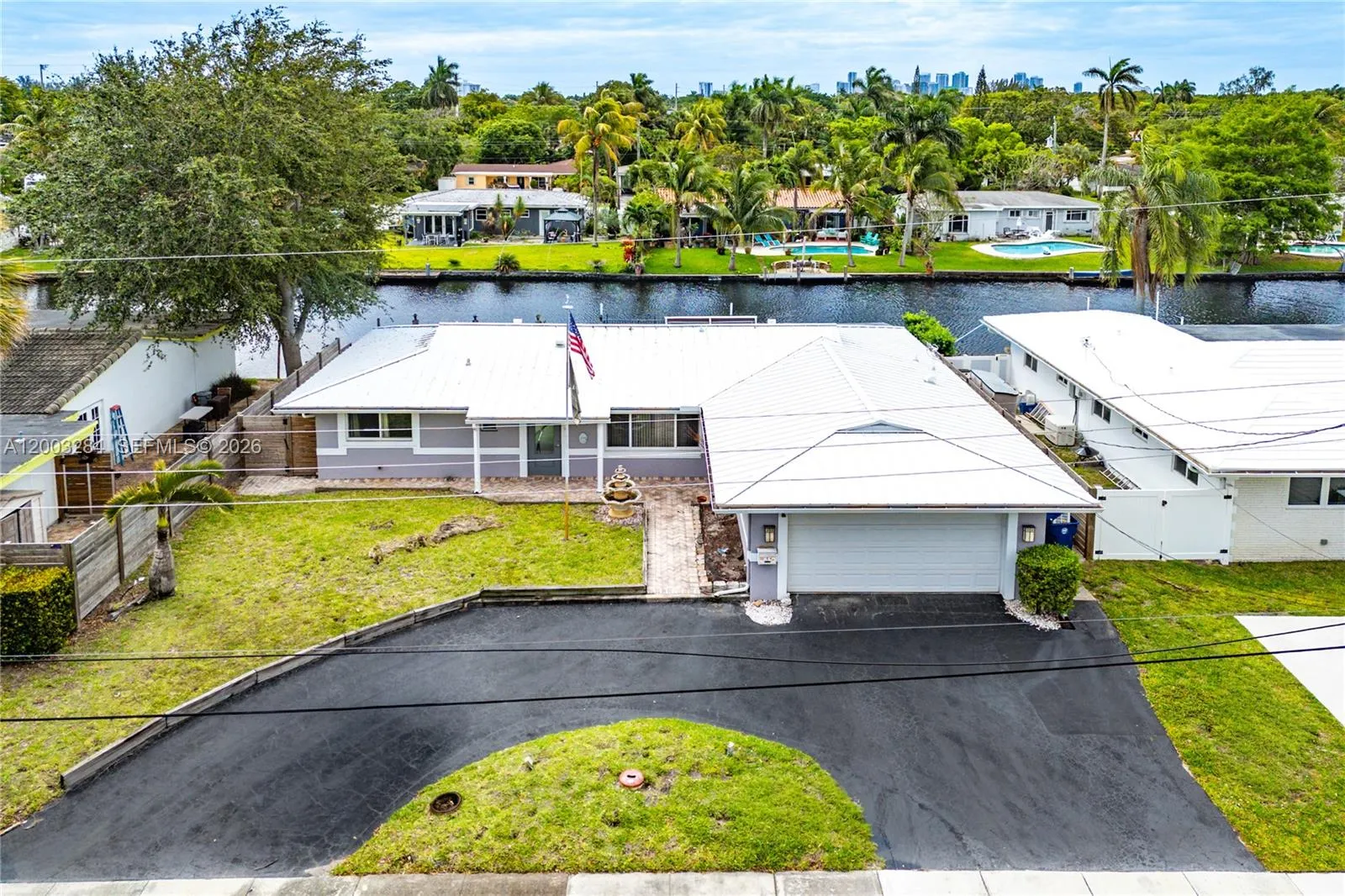 2832 NW 10th Ave, Wilton Manors FL 33311