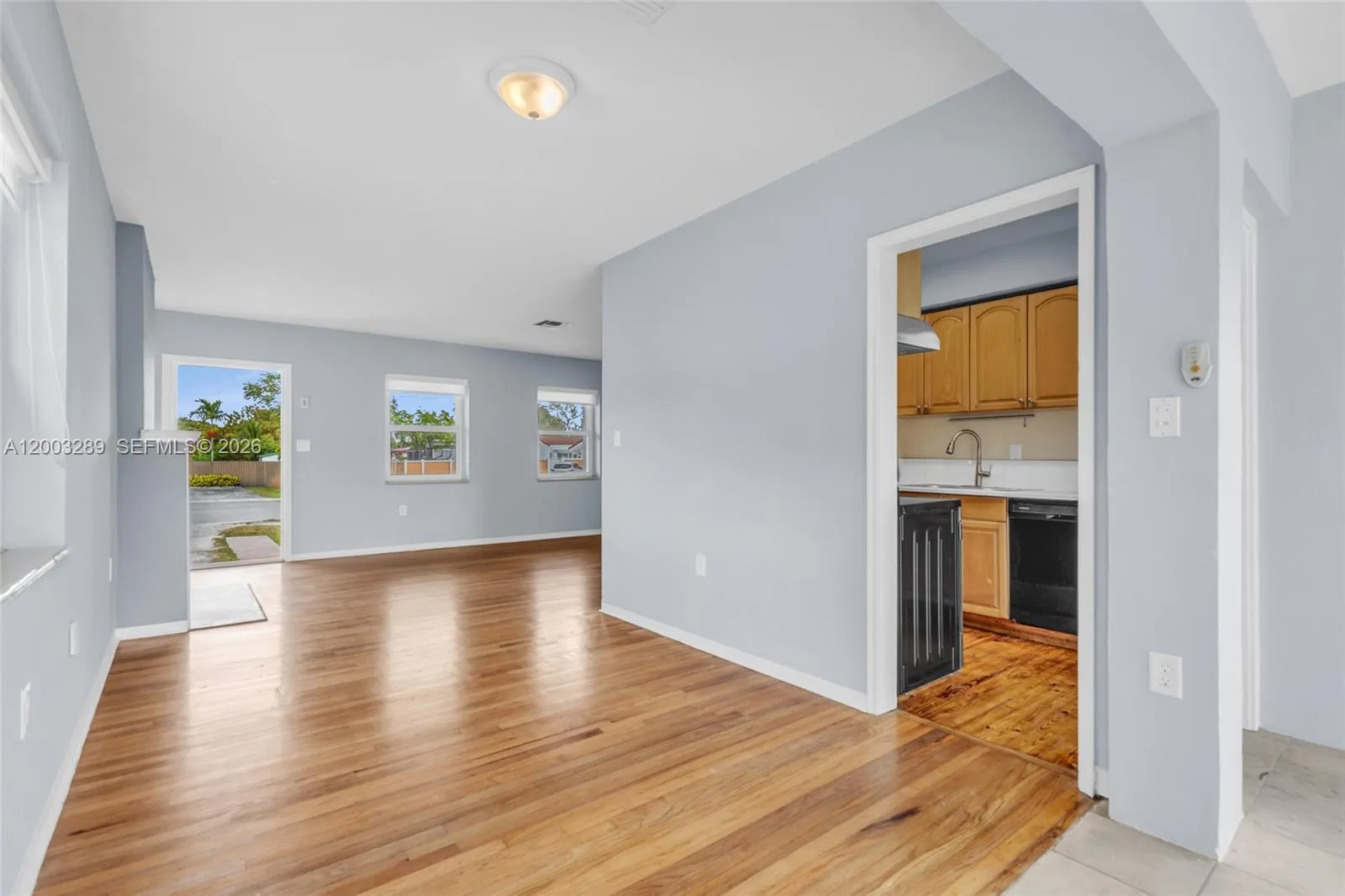 392 Payne Dr, Miami Springs FL 33166