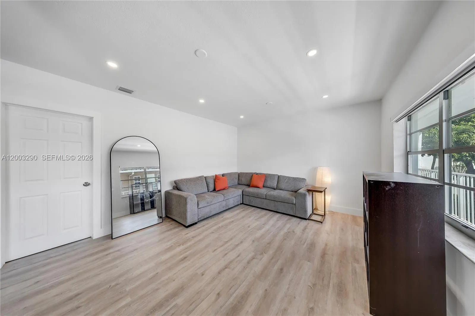 2464 SW 22nd St # 5, Miami FL 33145