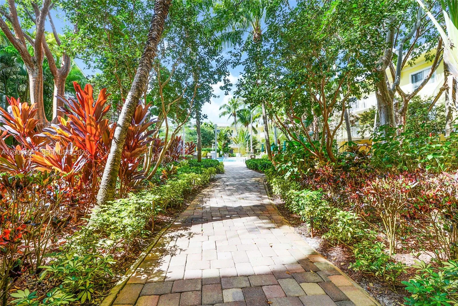 150 NE 15th Ave # 235, Fort Lauderdale FL 33301