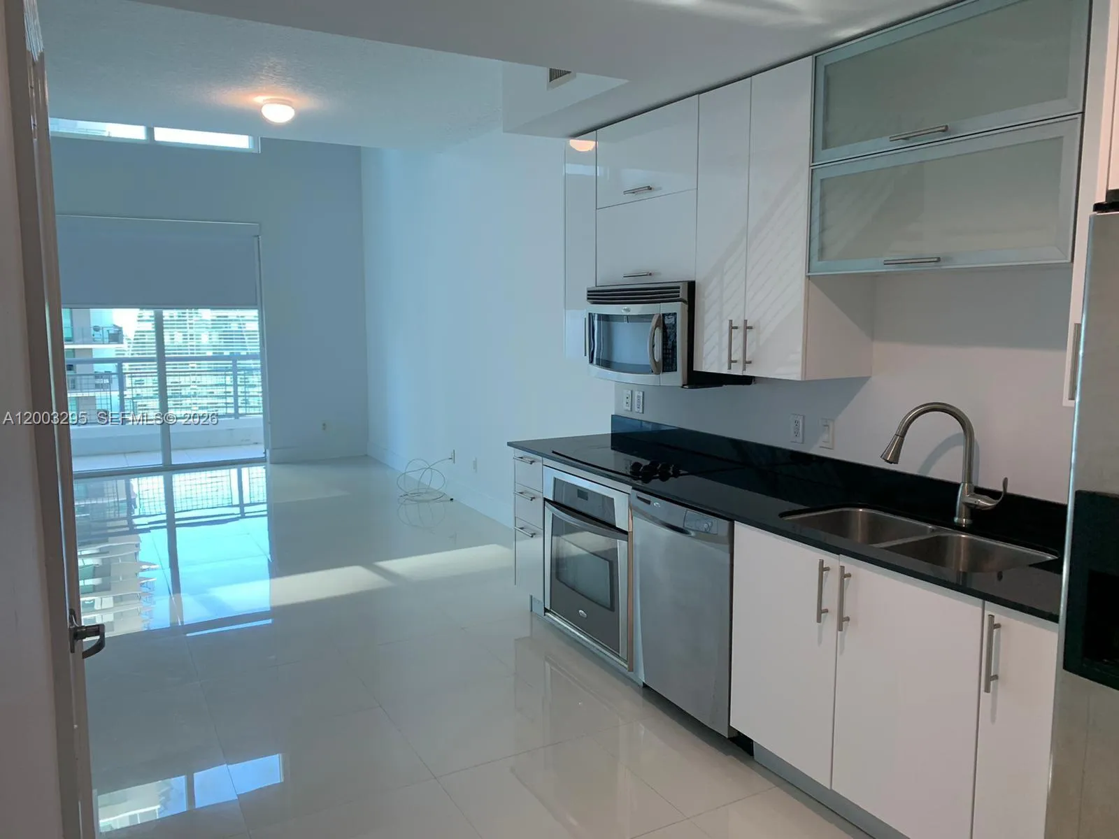 60 SW 13 ST # 3202, Miami FL 33130