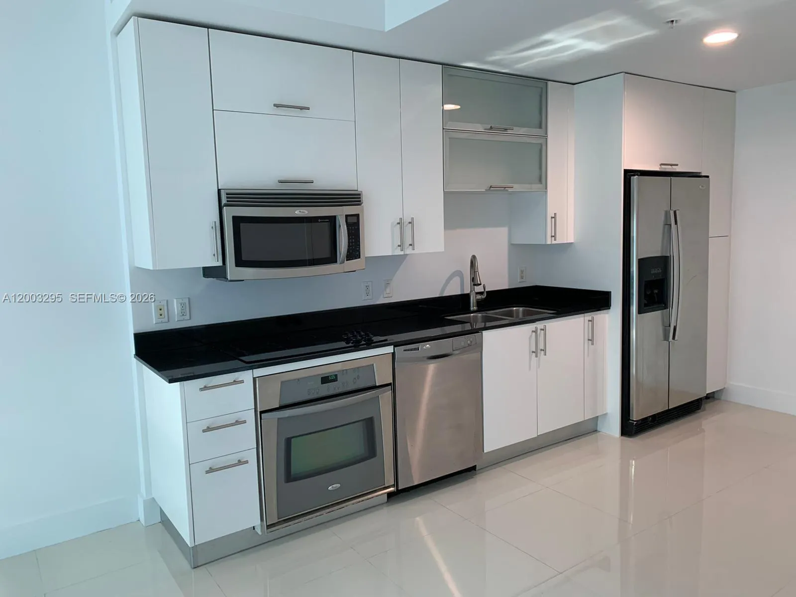 60 SW 13 ST # 3202, Miami FL 33130