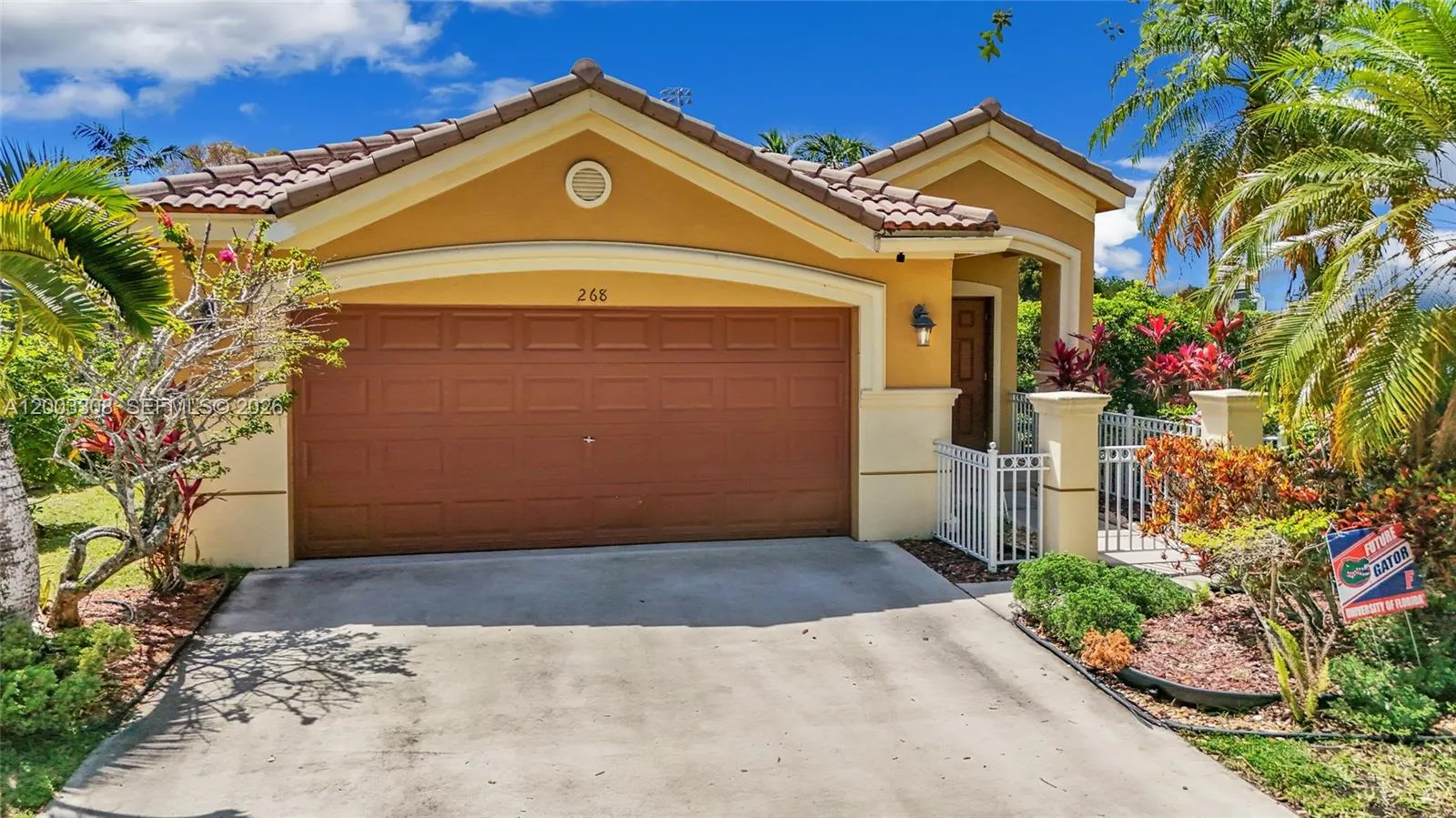 268 Conservation Dr, Weston FL 33327