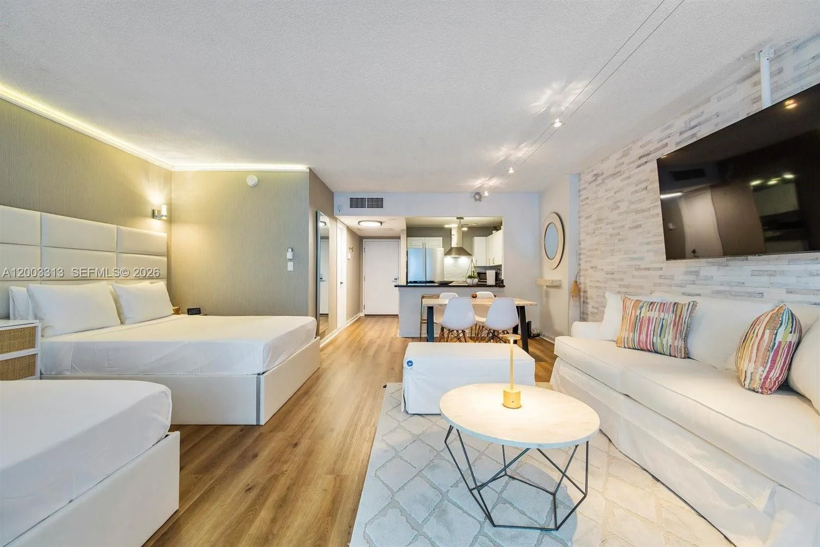 2301 Collins Ave # 421, Miami Beach FL 33139