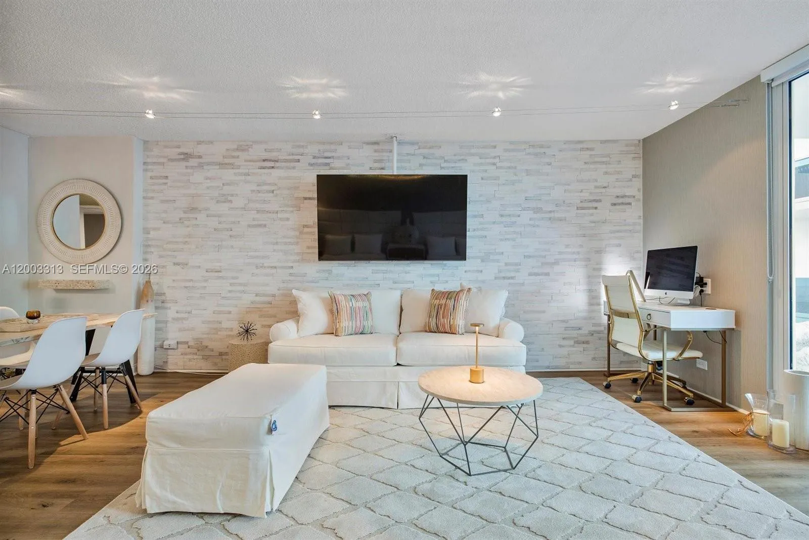 2301 Collins Ave # 421, Miami Beach FL 33139