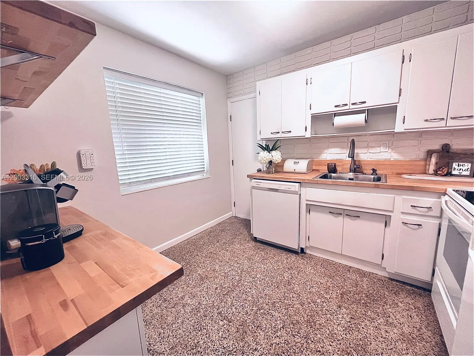 9840 SW 165th Ter, Miami FL 33157