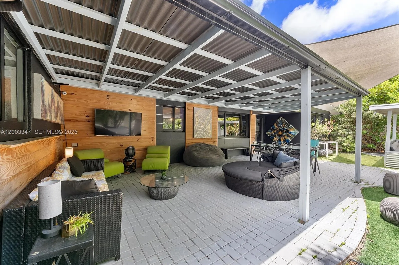 2825 NW 10th Ave, Wilton Manors FL 33311