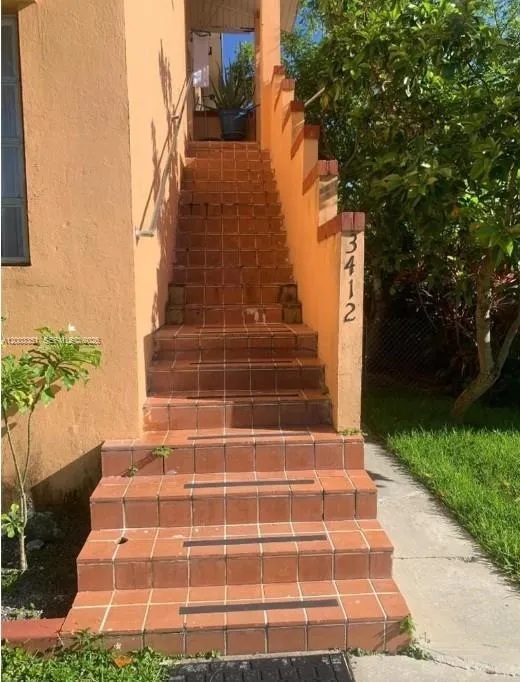 3410 SW 11th St, Miami FL 33135