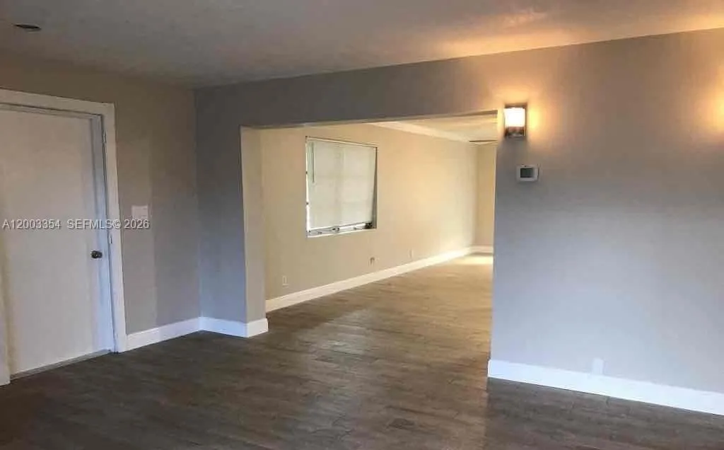 4882 Pine Cone Ln, West Palm Beach FL 33417