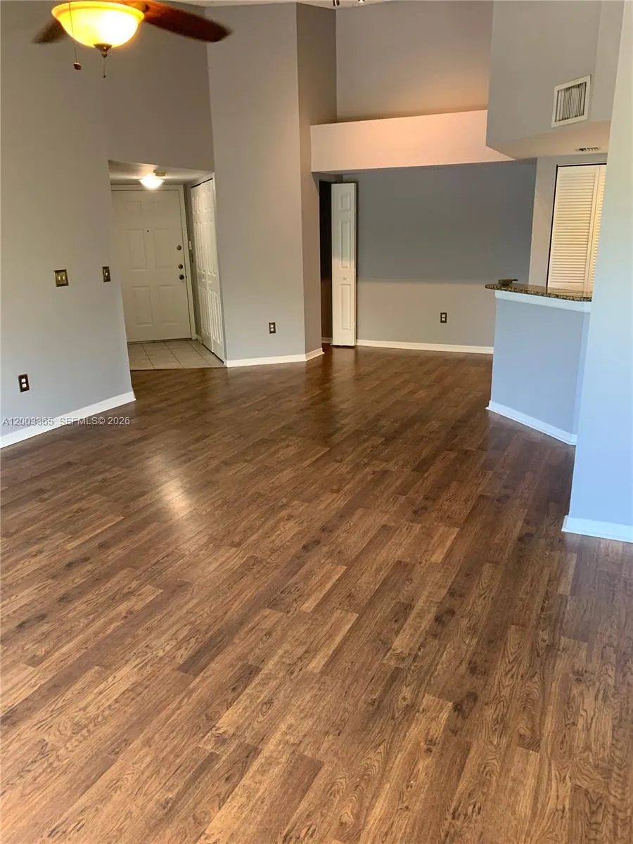 600 N Crestwood Ct N # 610, Royal Palm Beach FL 33411