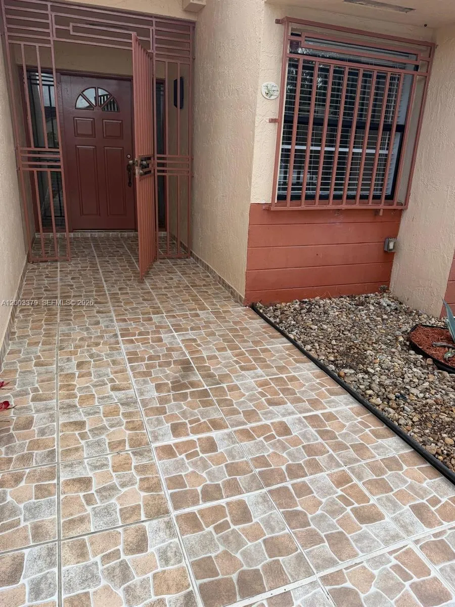 9123 SW 149th Ct, Miami FL 33196