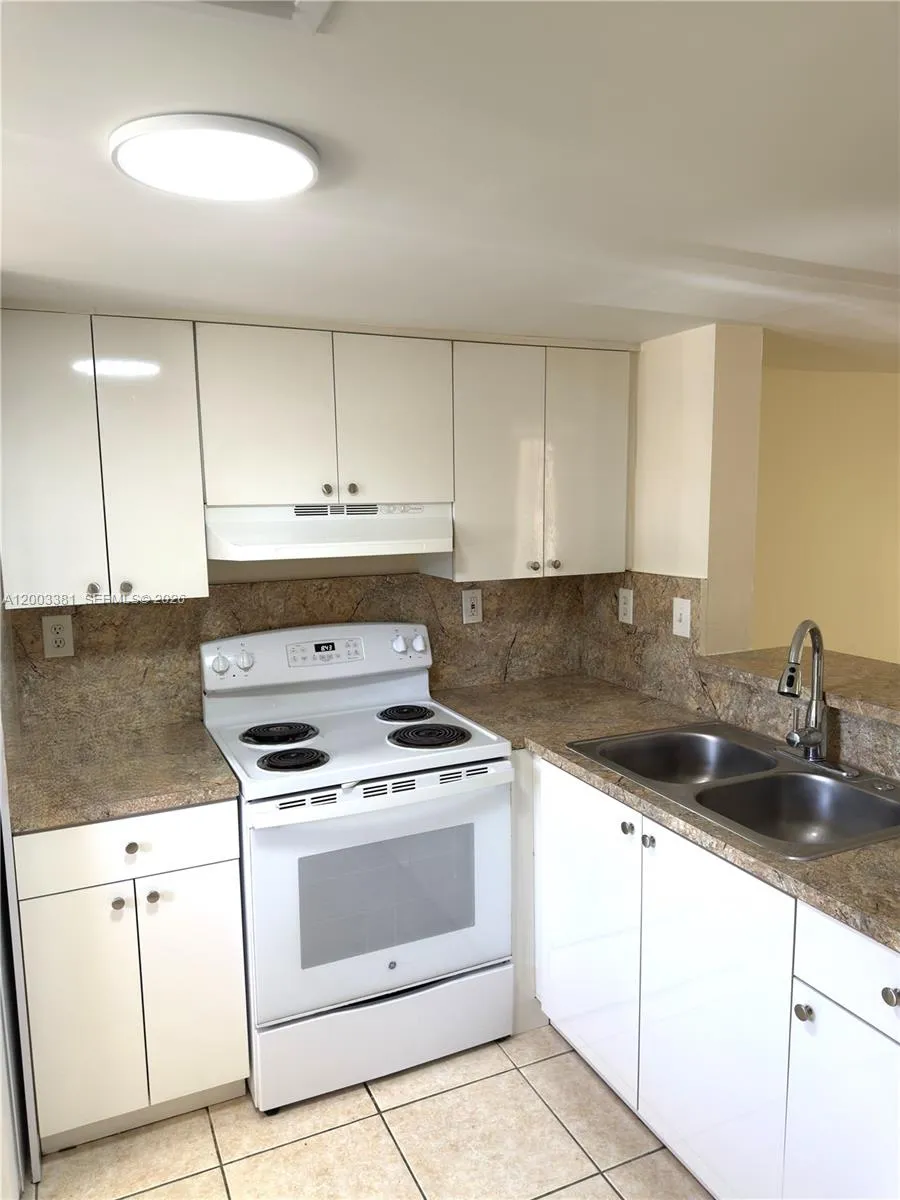 14020 NE 3rd Ct # 5, Miami FL 33161