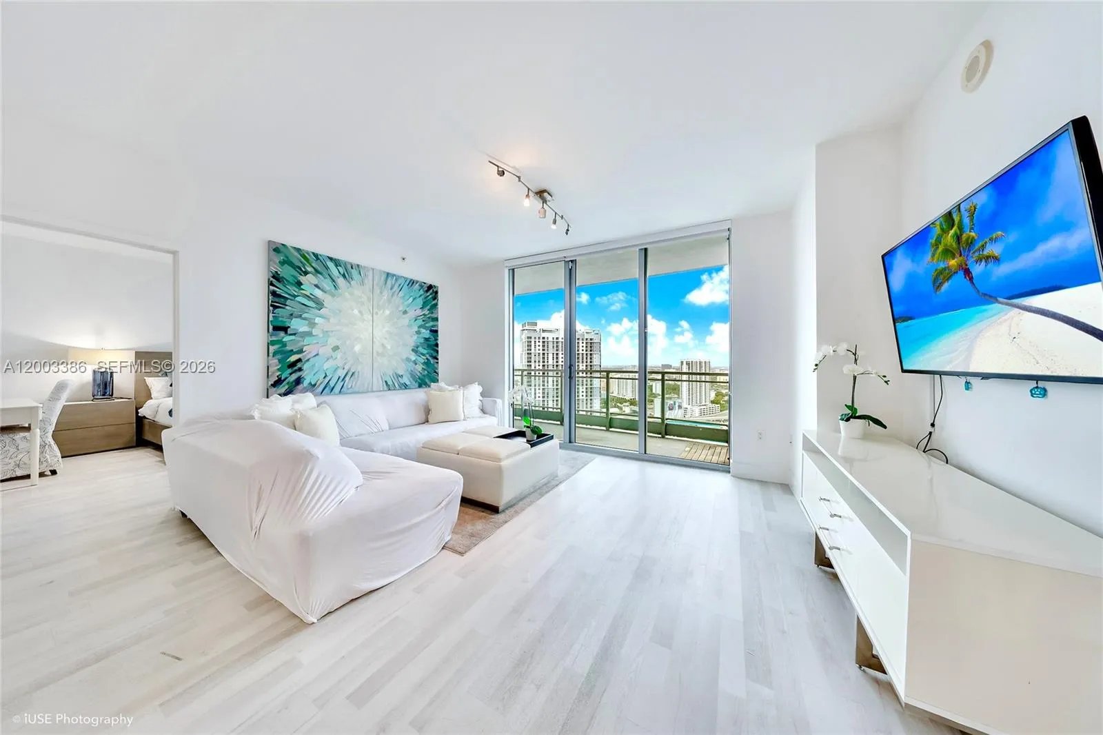 90 SW 3rd St # 3109, Miami FL 33130