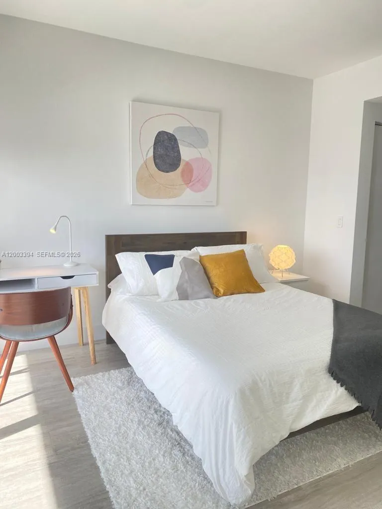 121 NE 34th St # 1703, Miami FL 33137