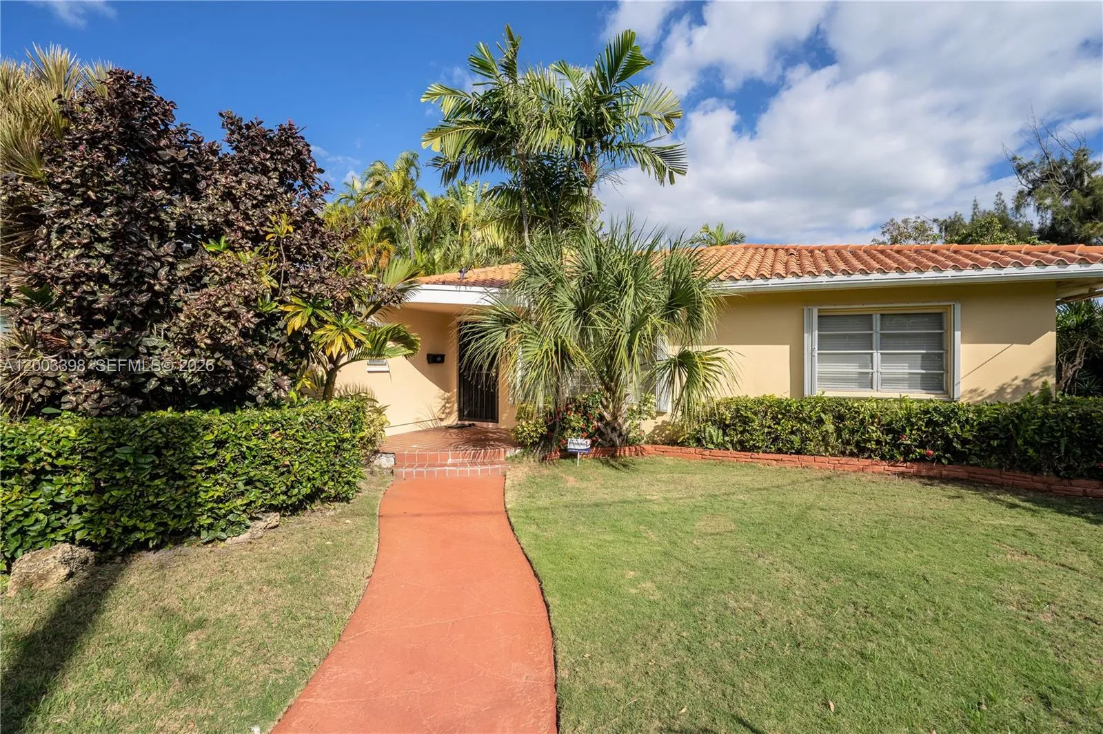 475 S Shore Dr, Miami Beach FL 33141