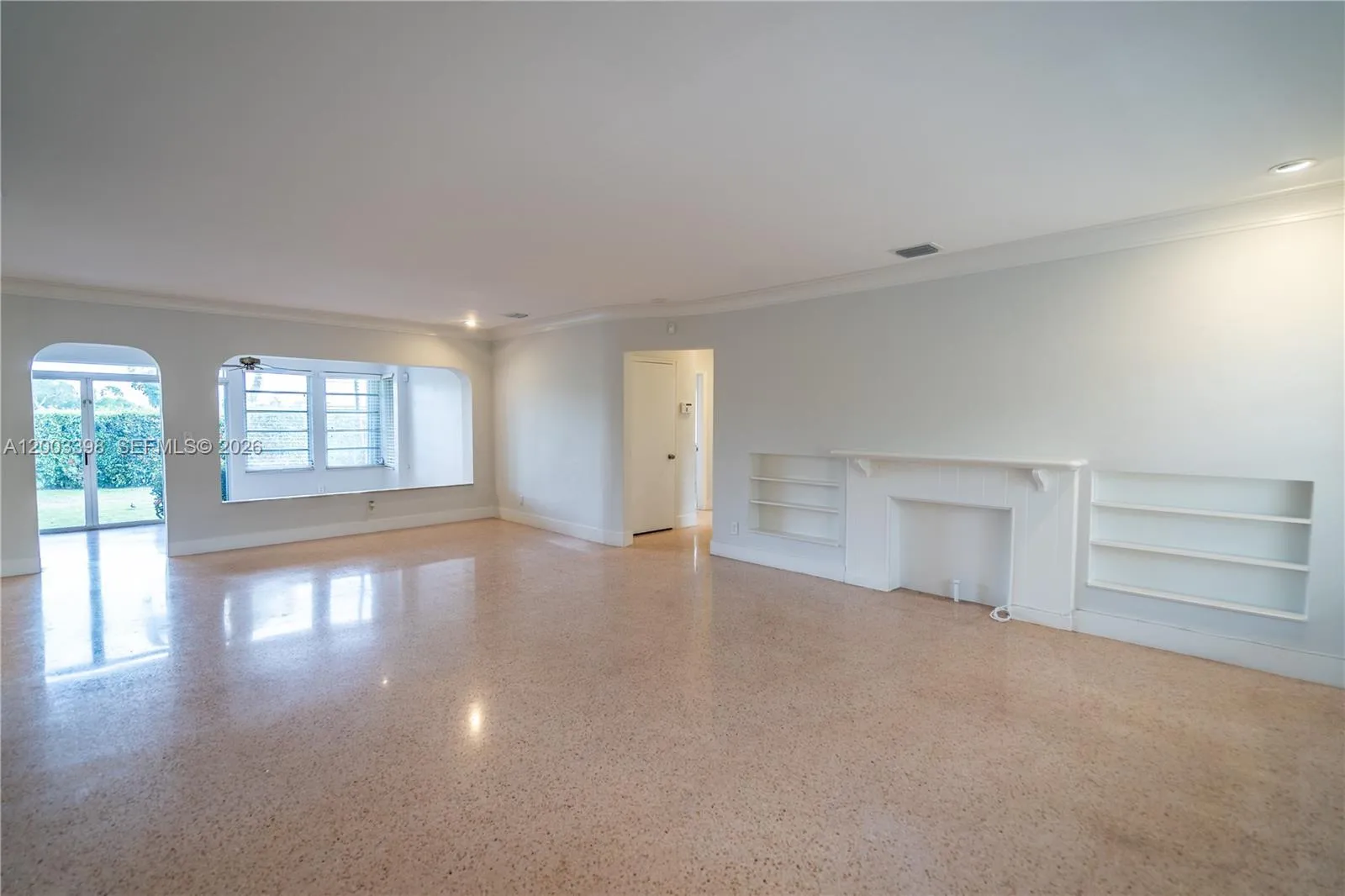 475 S Shore Dr, Miami Beach FL 33141