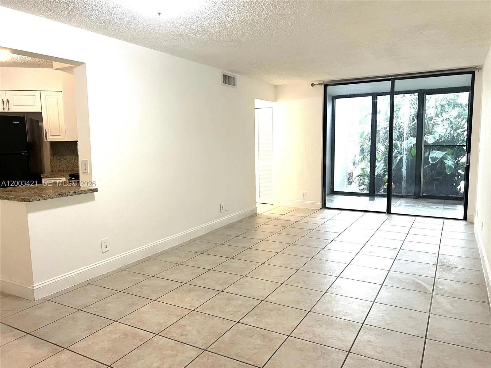 210 Lake Pointe Dr # 112, Oakland Park FL 33309