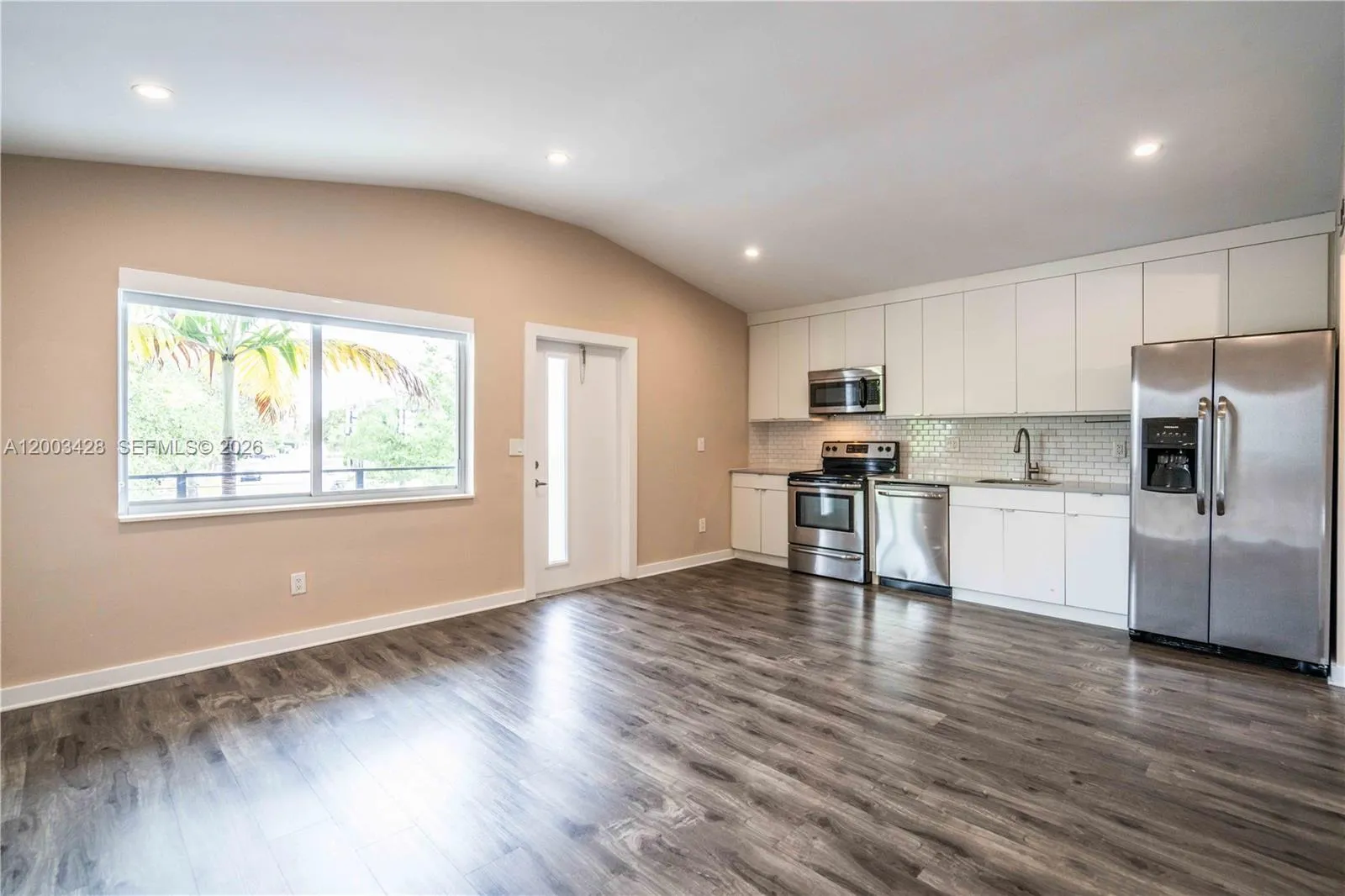 2412 NE 26th St # 7, Fort Lauderdale FL 33305