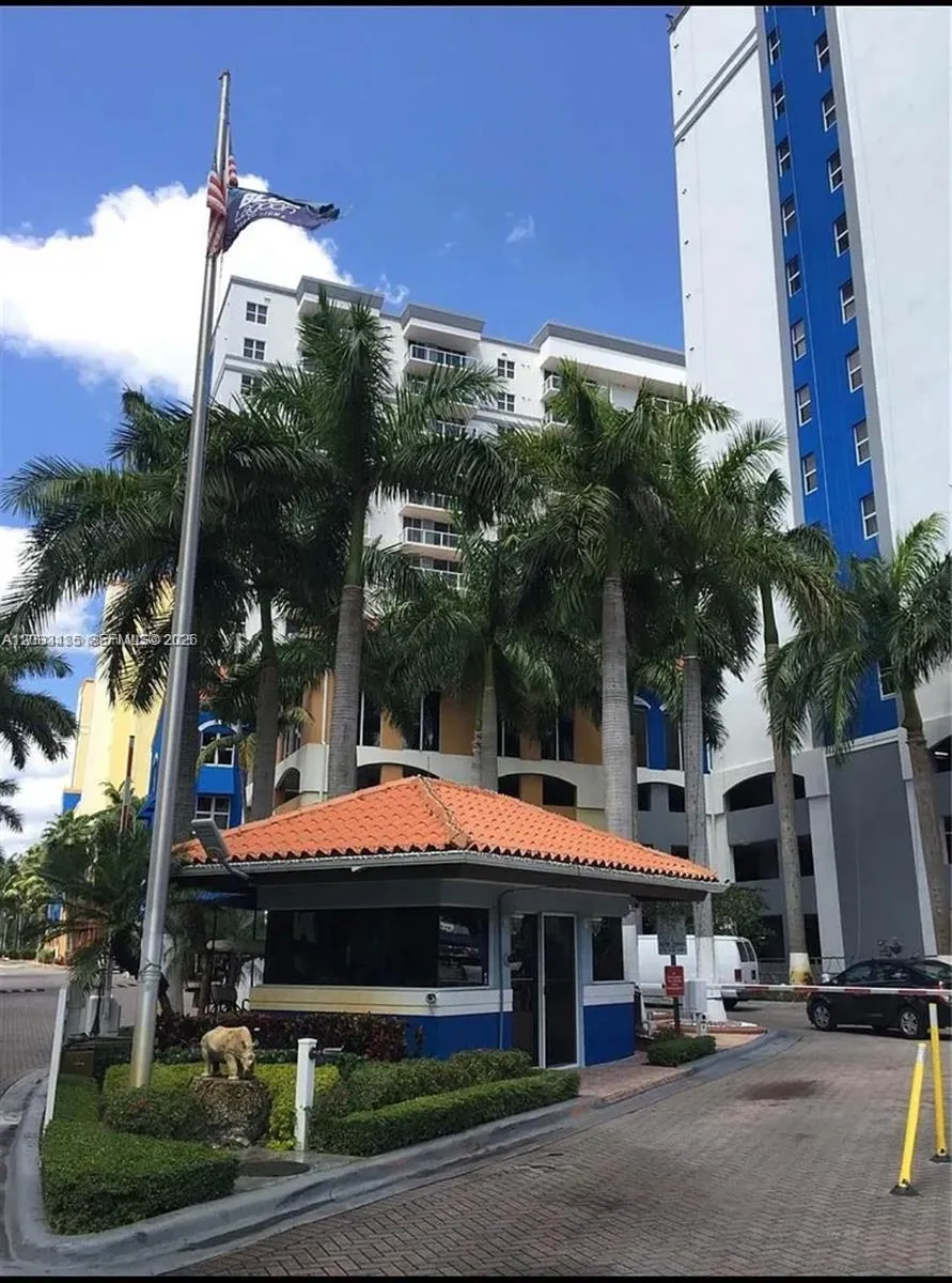 5077 NW 7th St # 1107, Miami FL 33126