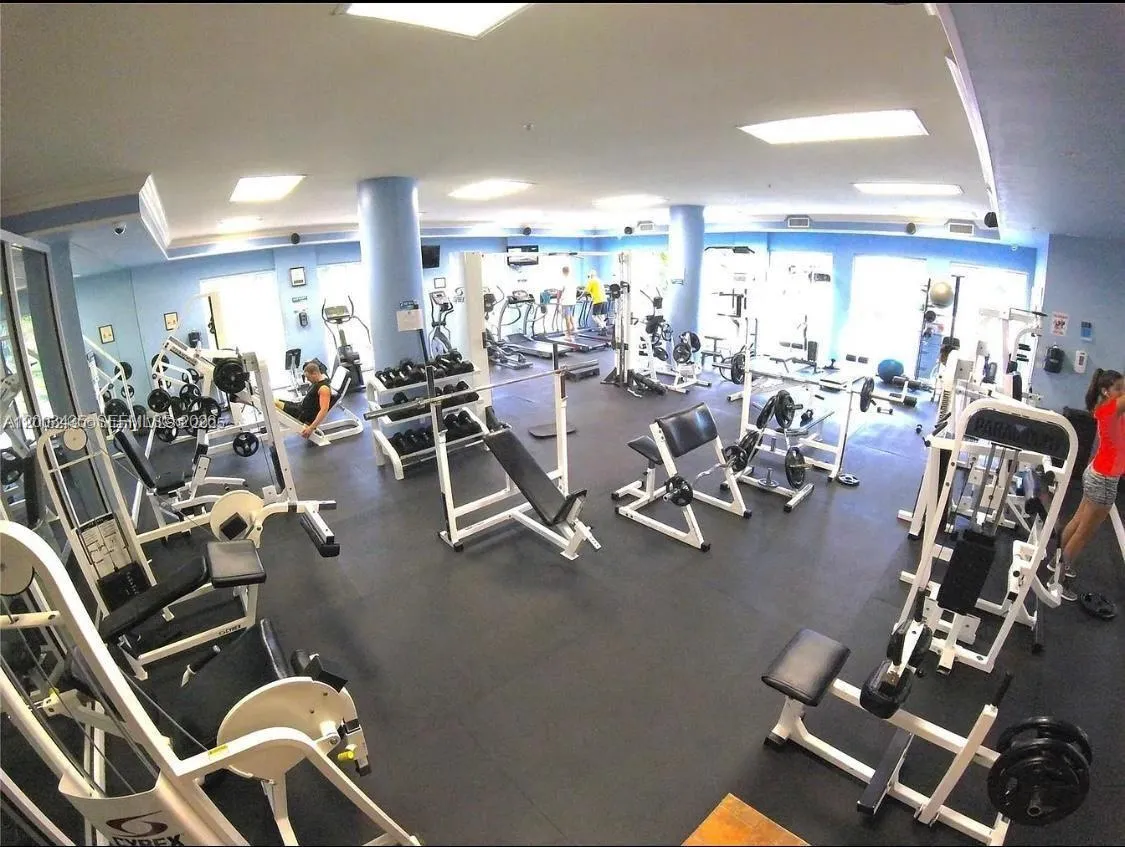 5077 NW 7th St # 1107, Miami FL 33126