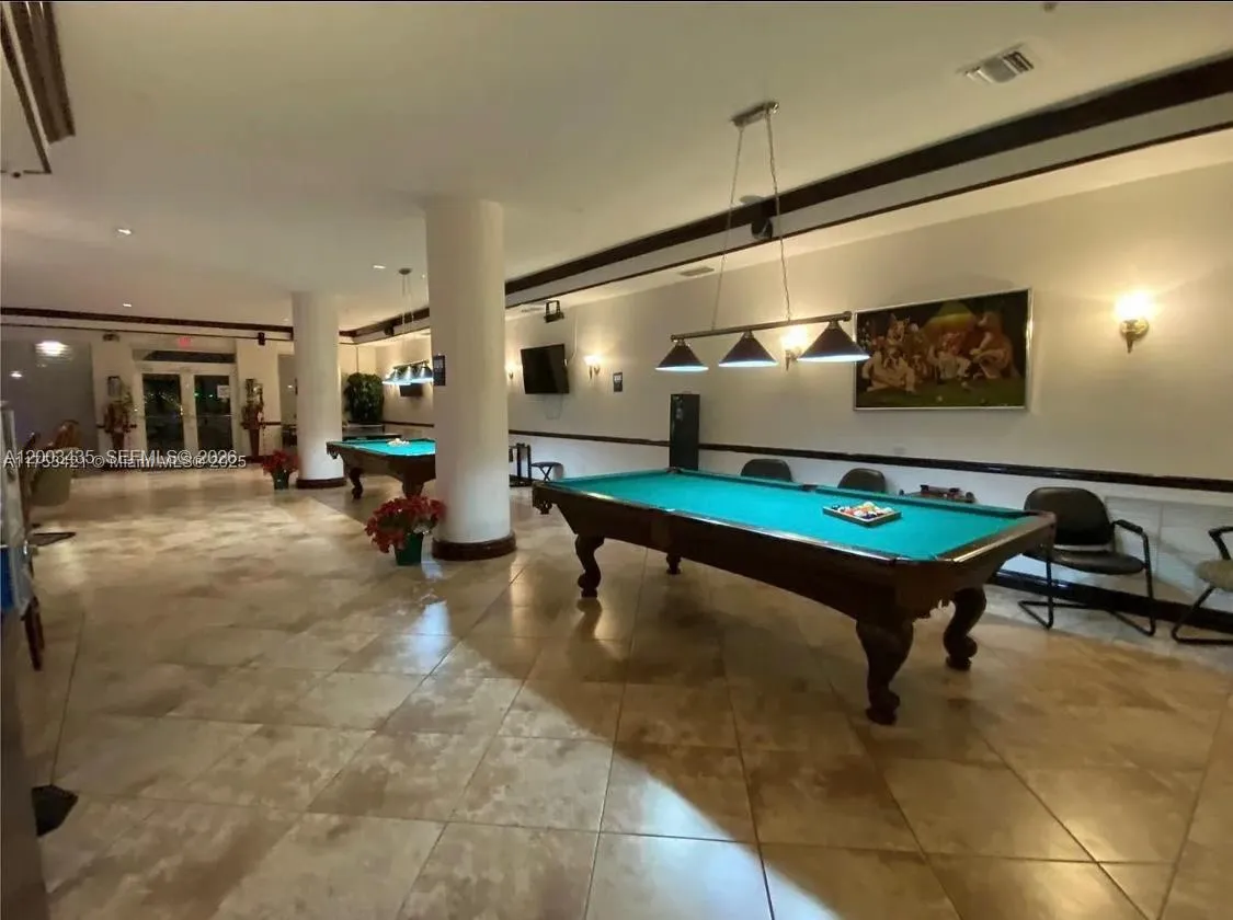 5077 NW 7th St # 1107, Miami FL 33126