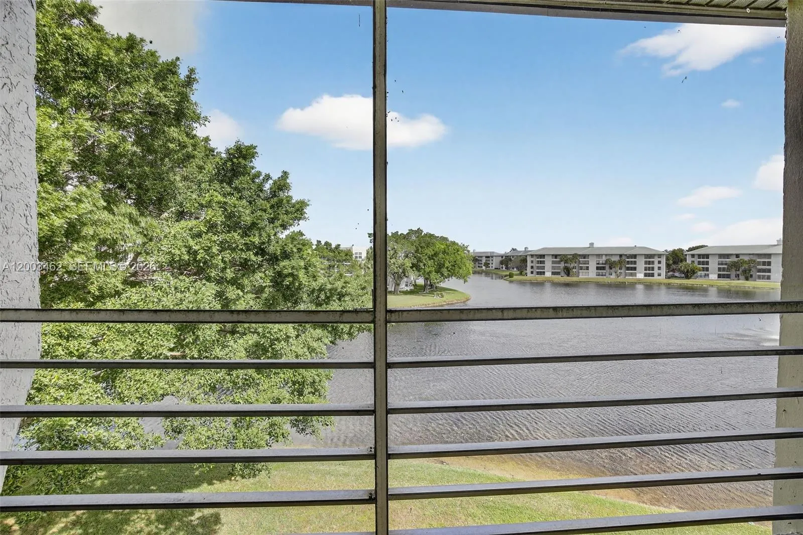 9235 Lagoon Pl # 404, Davie FL 33324