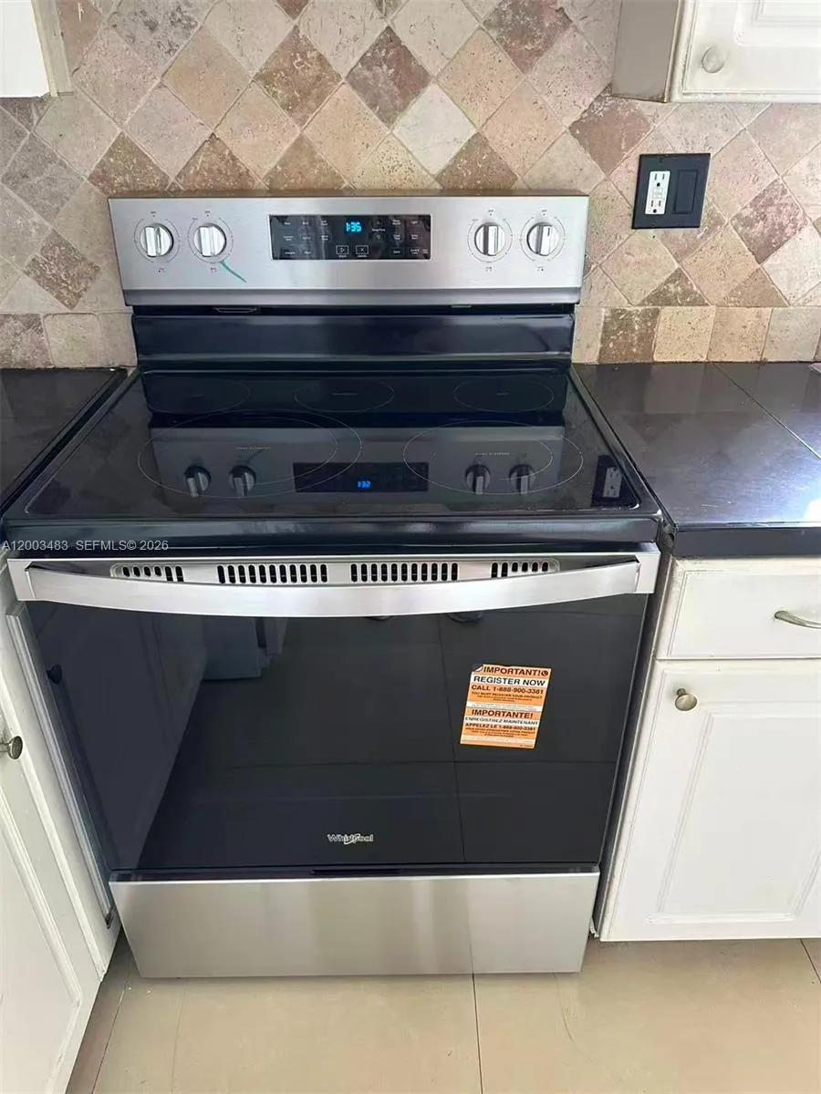 8429 Forest Hills Dr # 301, Coral Springs FL 33065