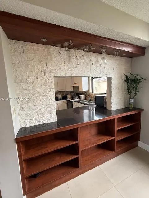 8429 Forest Hills Dr # 301, Coral Springs FL 33065