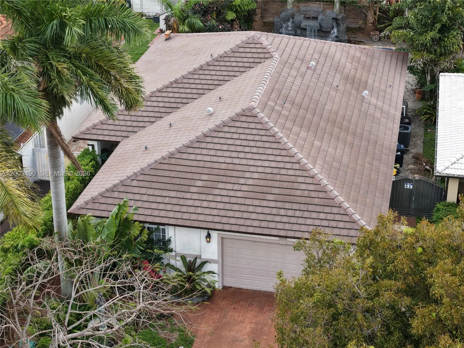 8746 NW 140th Ln, Miami Lakes FL 33018