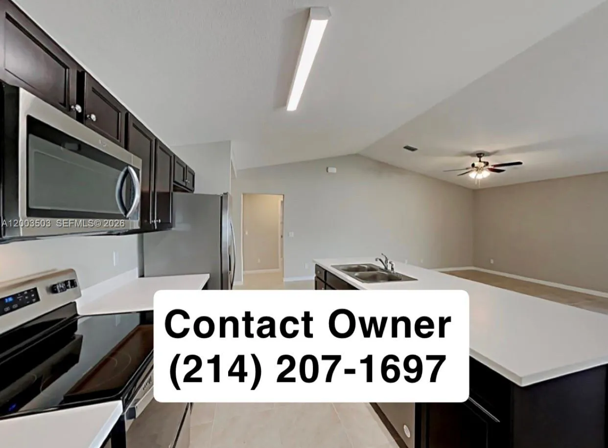 2011 SW Del Rio Blvd, Port St. Lucie FL 34953