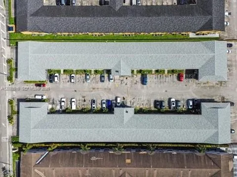 6121 W 24th Ave # 211, Hialeah FL 33016