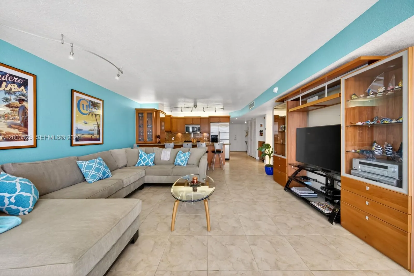 6423 Collins Ave # 1204, Miami Beach FL 33141