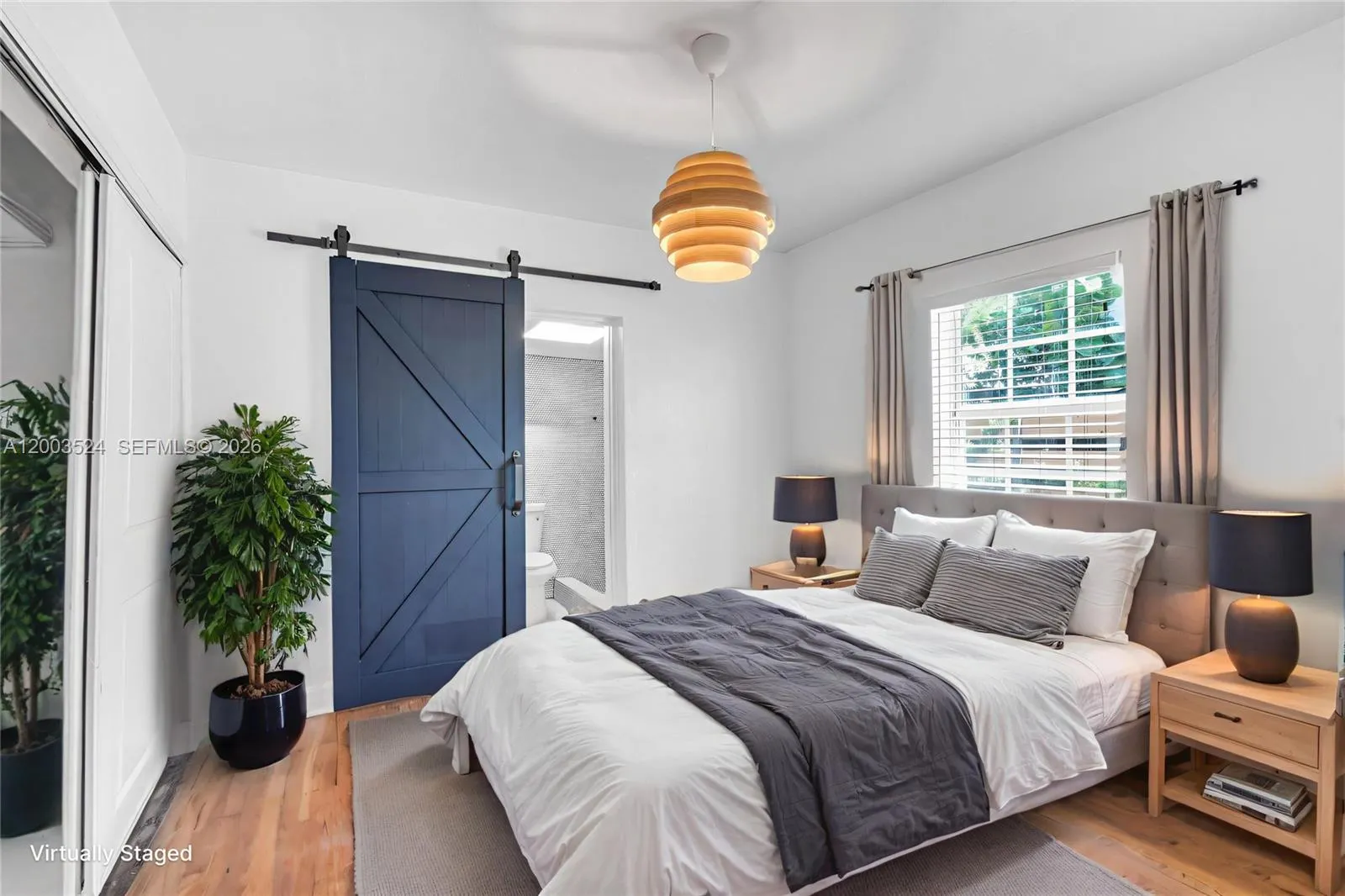 10 Century Ln, Miami Beach FL 33139