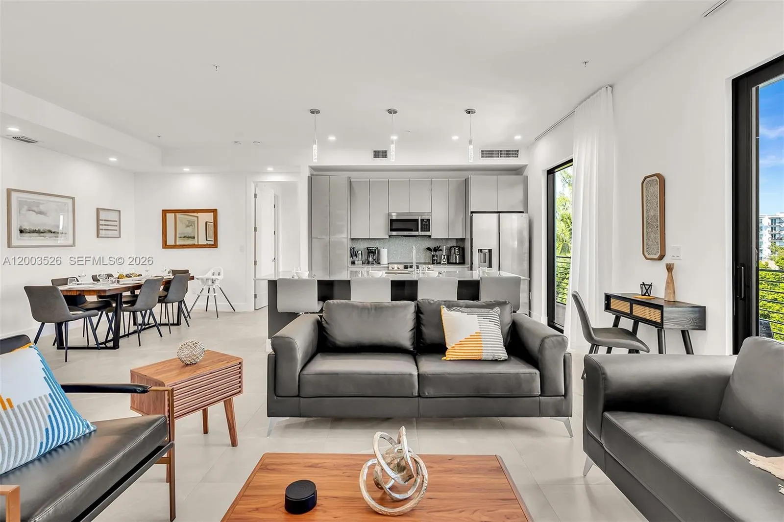 2100 Miami RD # 404, Fort Lauderdale FL 33316