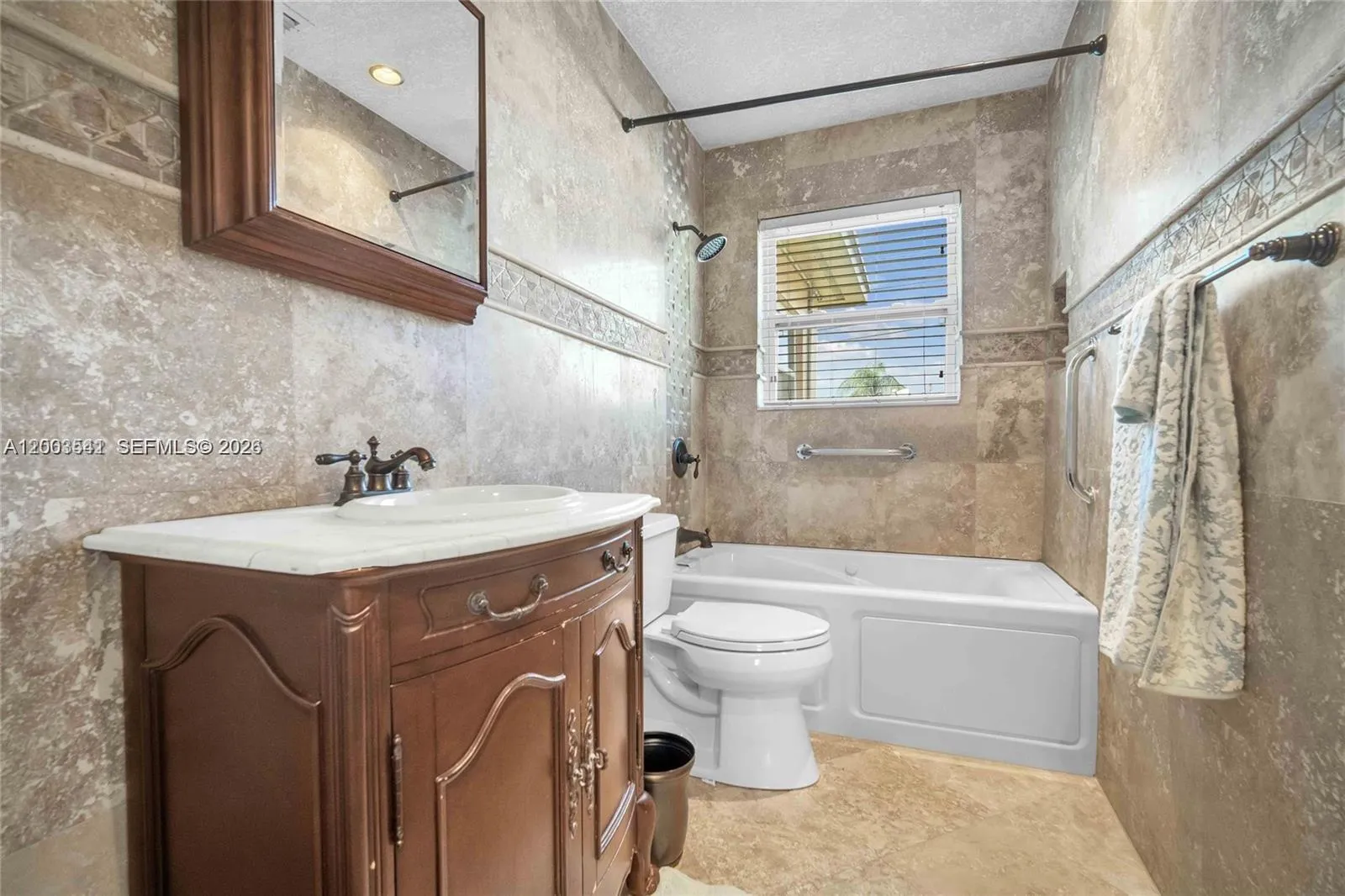 2825 SW 5th St, Fort Lauderdale FL 33312