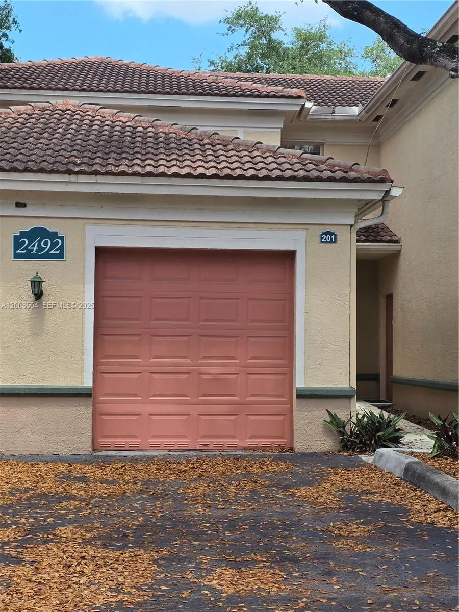 2492 Centergate Dr # 201, Miramar FL 33025