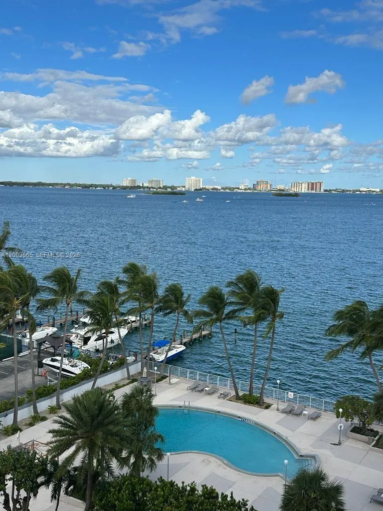 1865 79th St Cswy # 9J, North Bay Village FL 33141