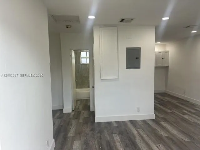 631 NW 11th Ave # C, Fort Lauderdale FL 33311