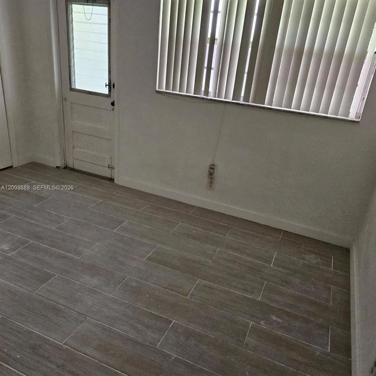 230 SW 11th Ave # 14, Hallandale Beach FL 33009