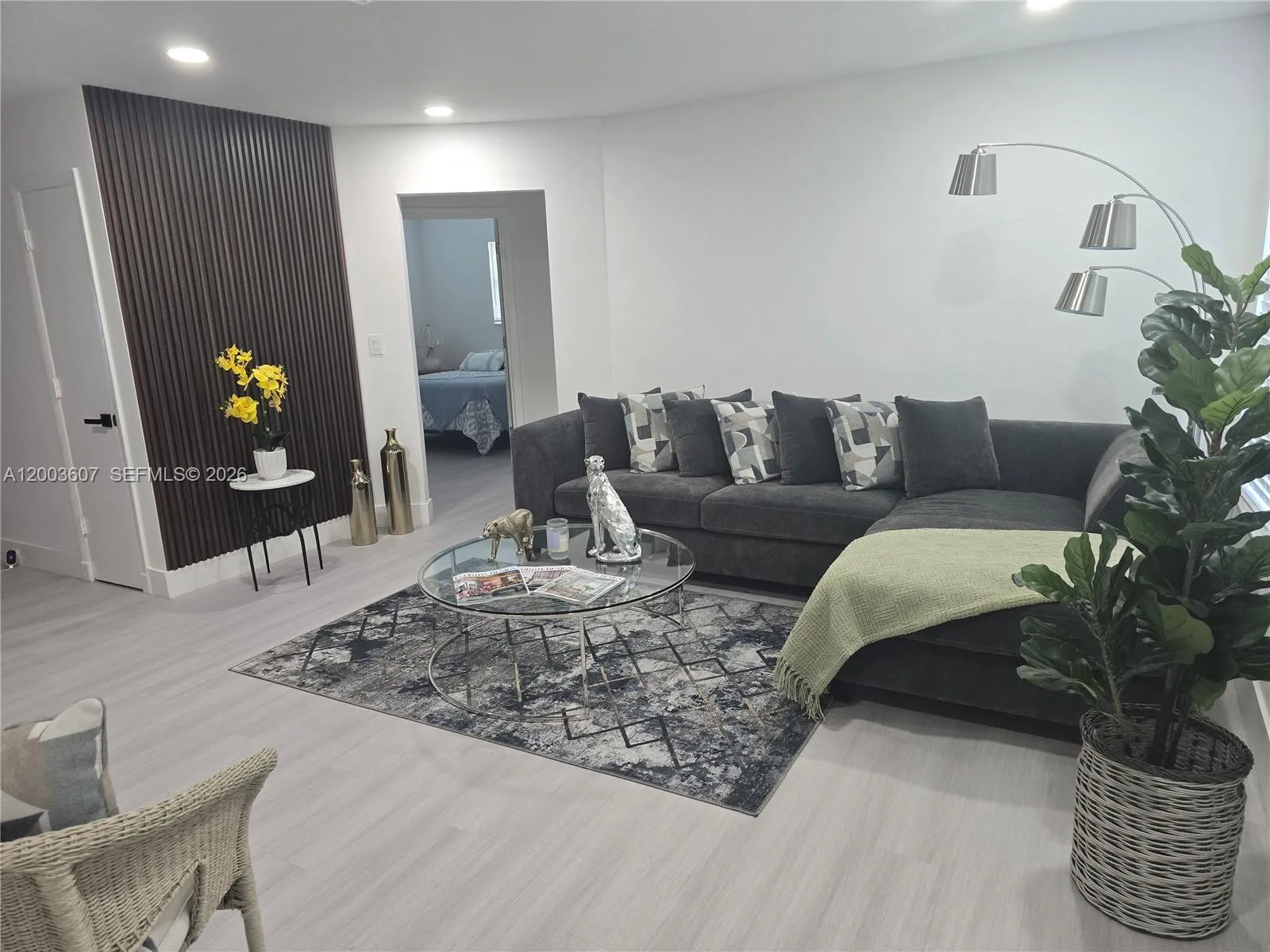 3531 NW 26th St, Lauderdale Lakes FL 33311